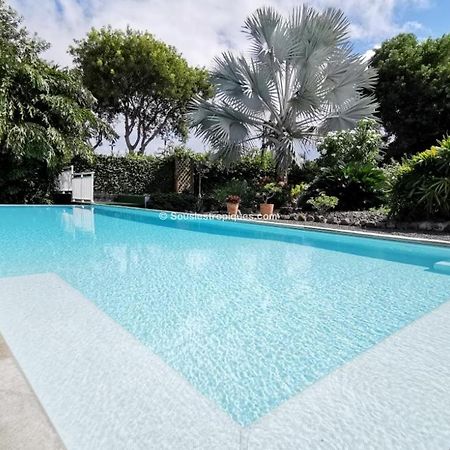 Villa White Piscine A Debordement 圣弗朗索瓦 外观 照片